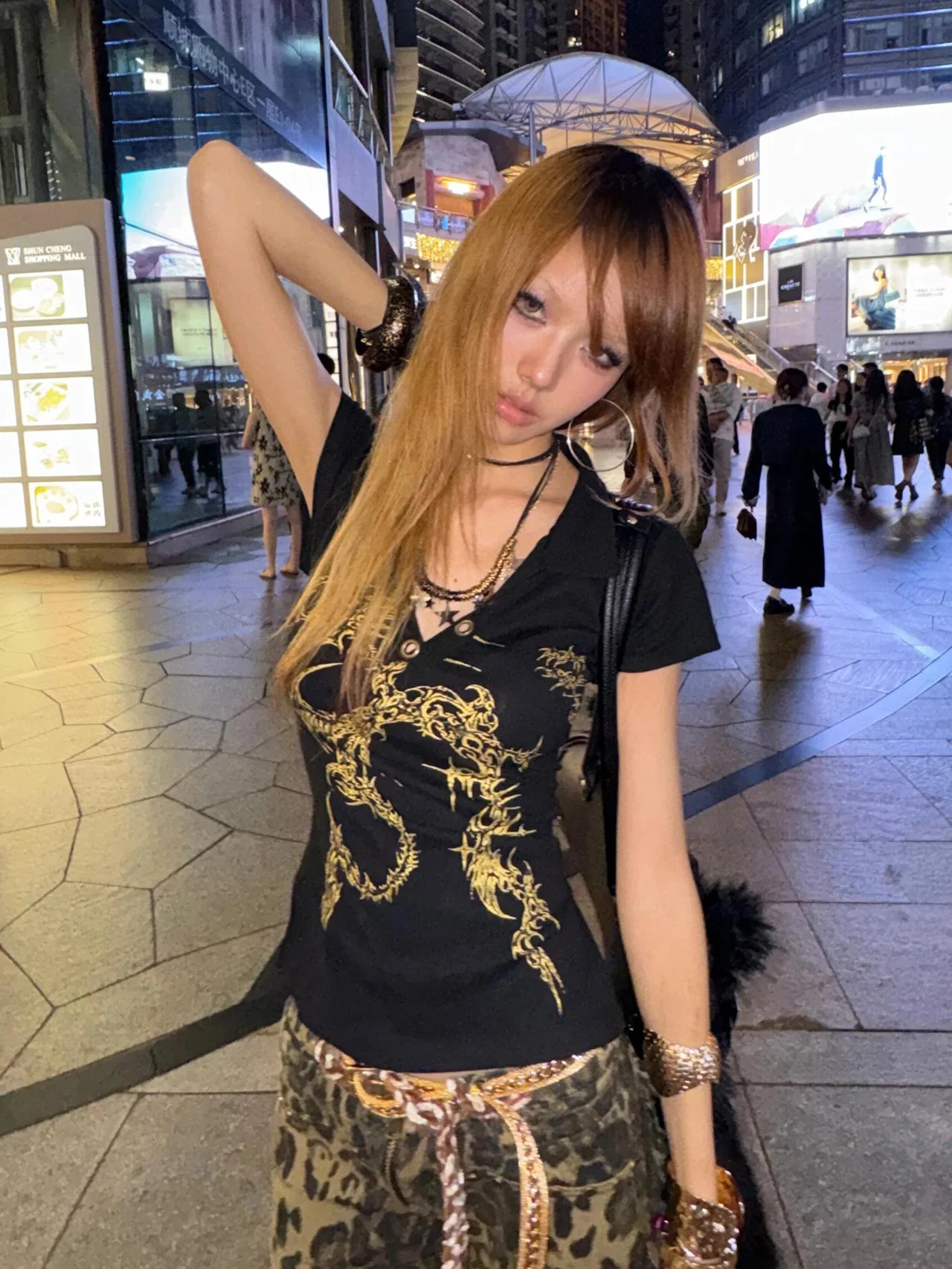 Gothic Tribal Print V-neck Short T-shirt