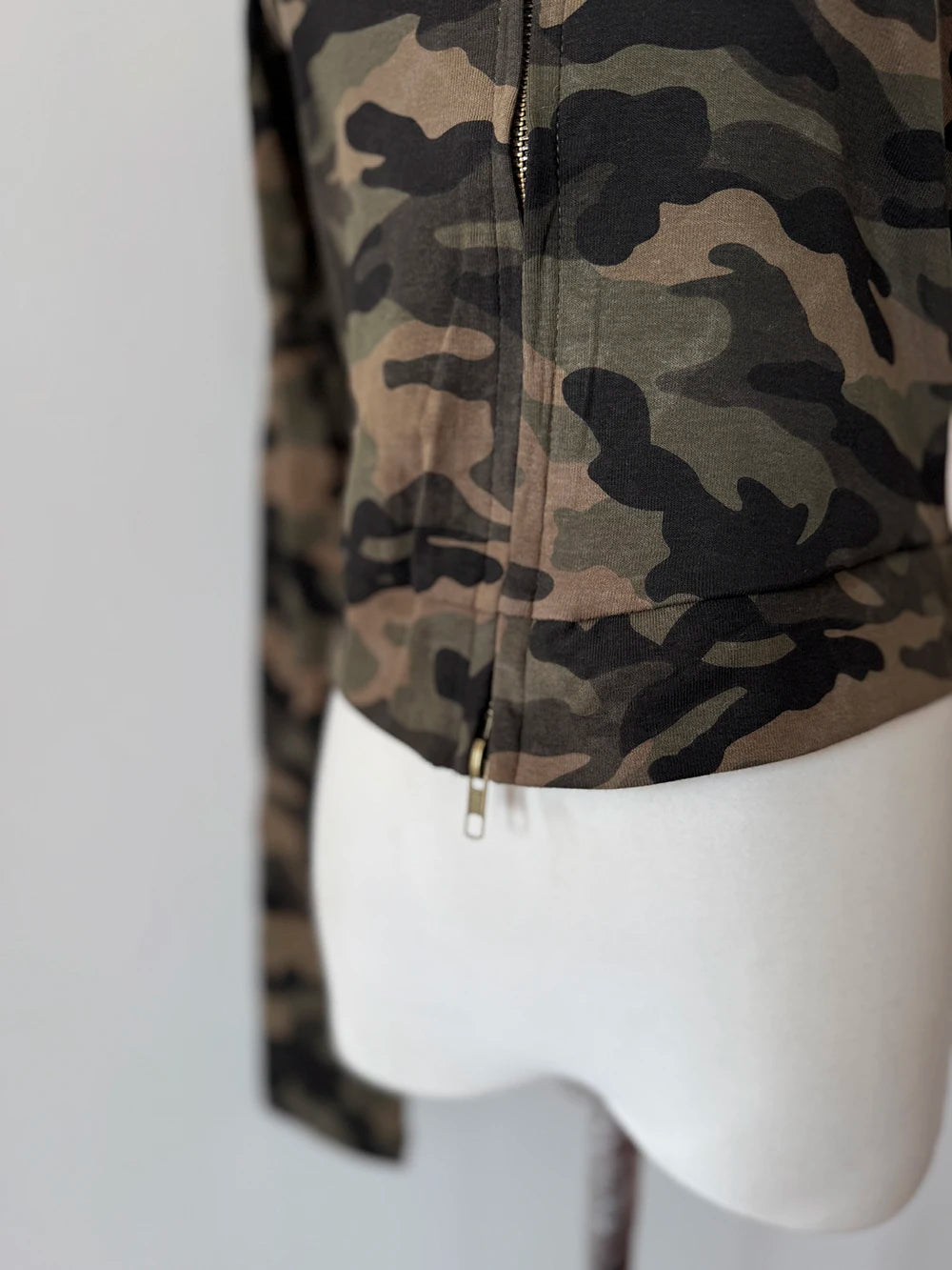 Slim Fit Camo Zipper Hoodie - PWM