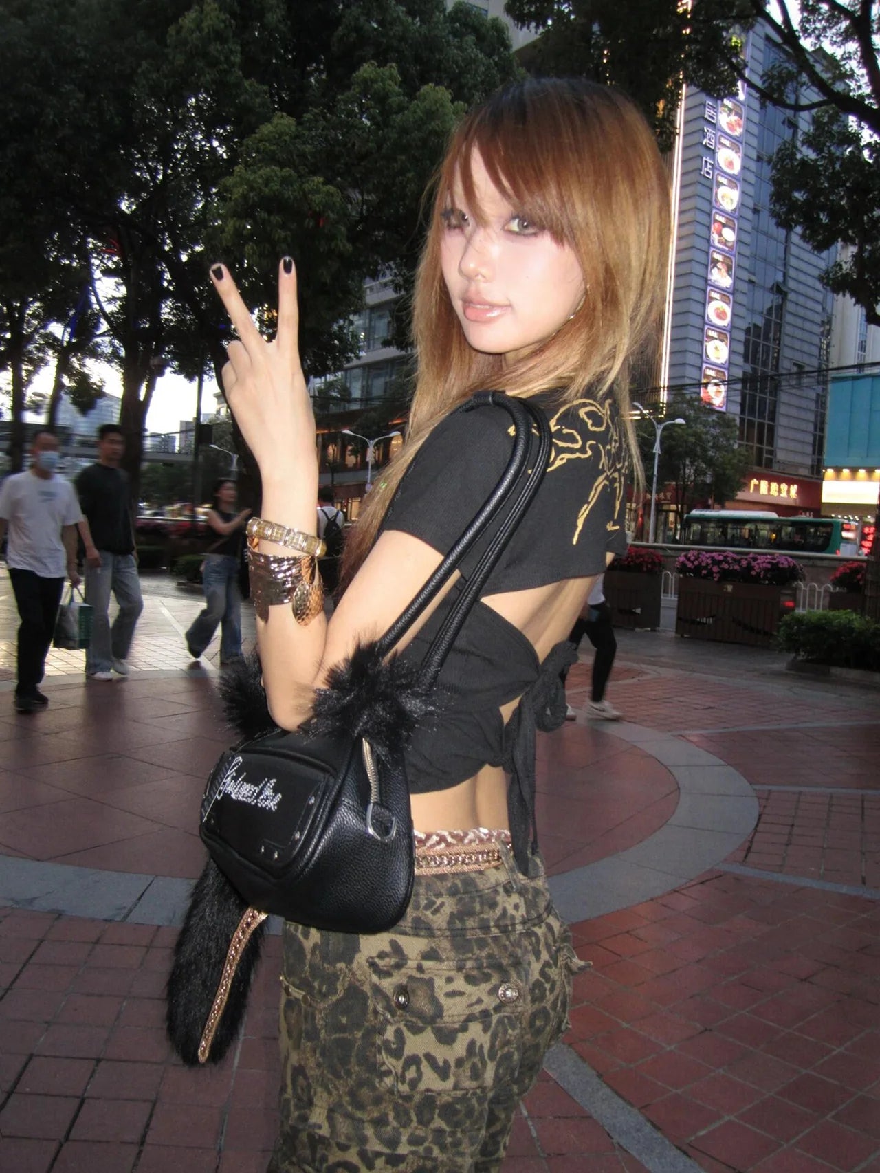 Gothic Tribal Print V-neck Short T-shirt