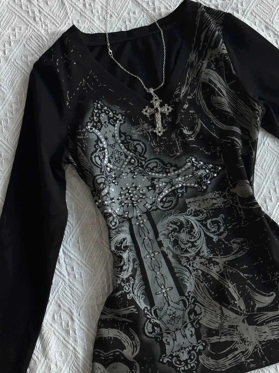 V-Neck Gothic Cross Print Long Sleeve Tops