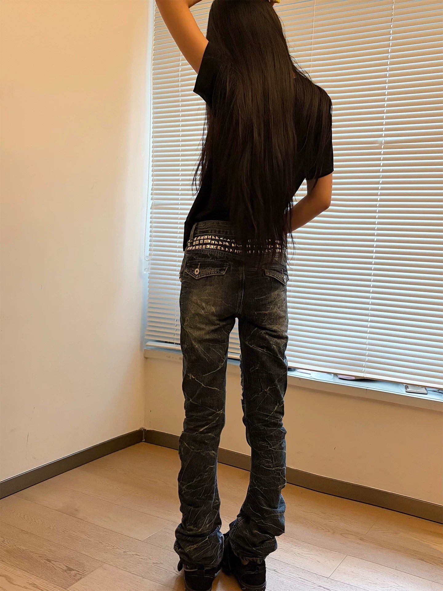 Vintage Scratch Stud Low-Rise Slouch Jeans