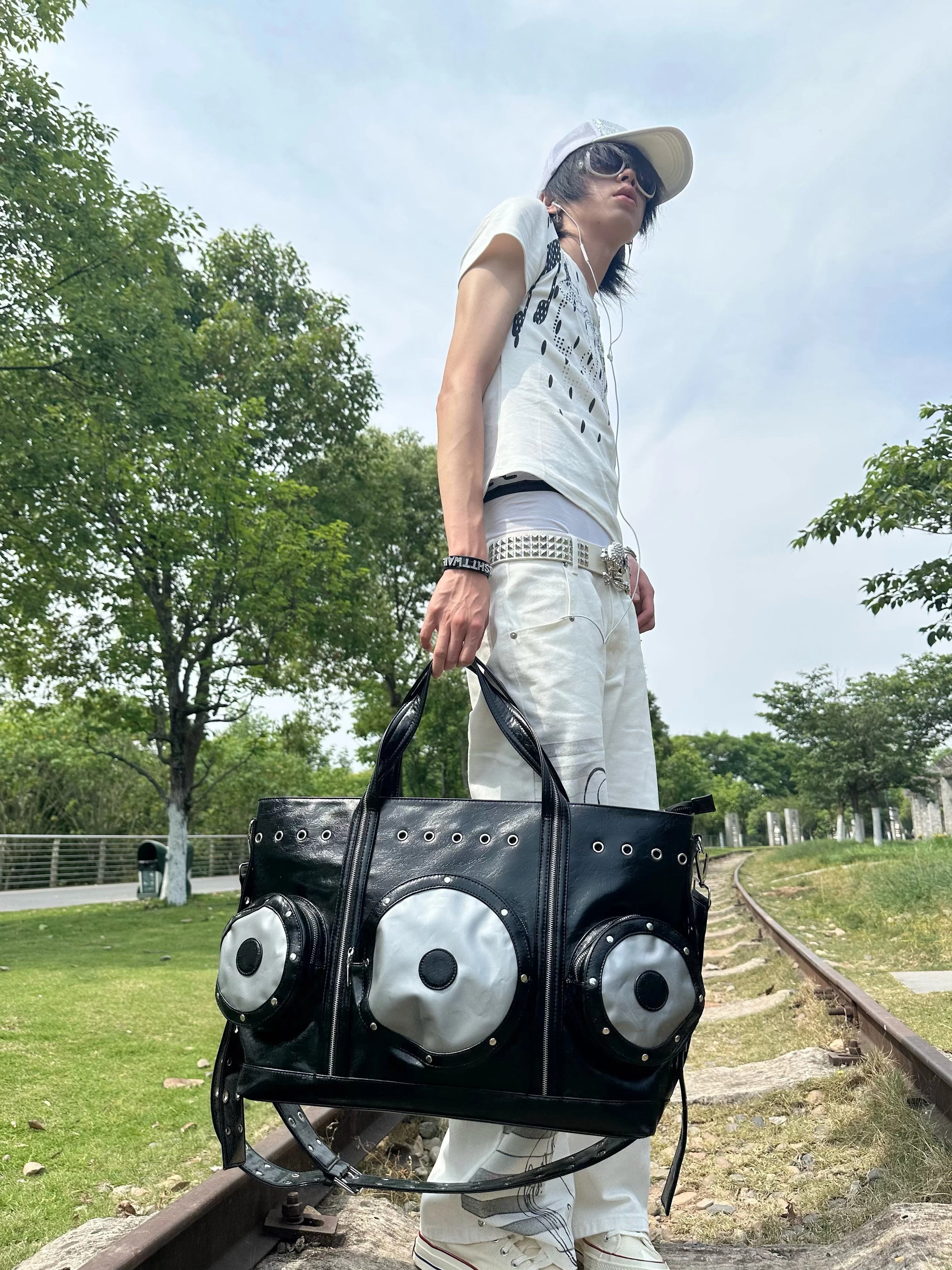 Disc Speaker Graphic Tote Bag