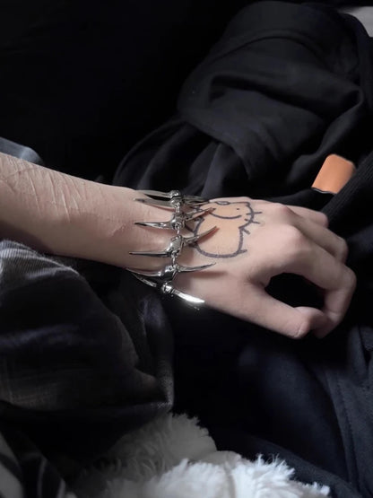 Thorny Spine Bracelet