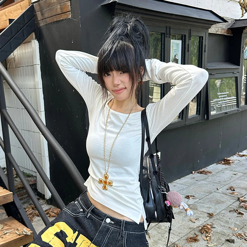 Slim-fit Slash neck Graphic Long Sleeve Tee Shirt