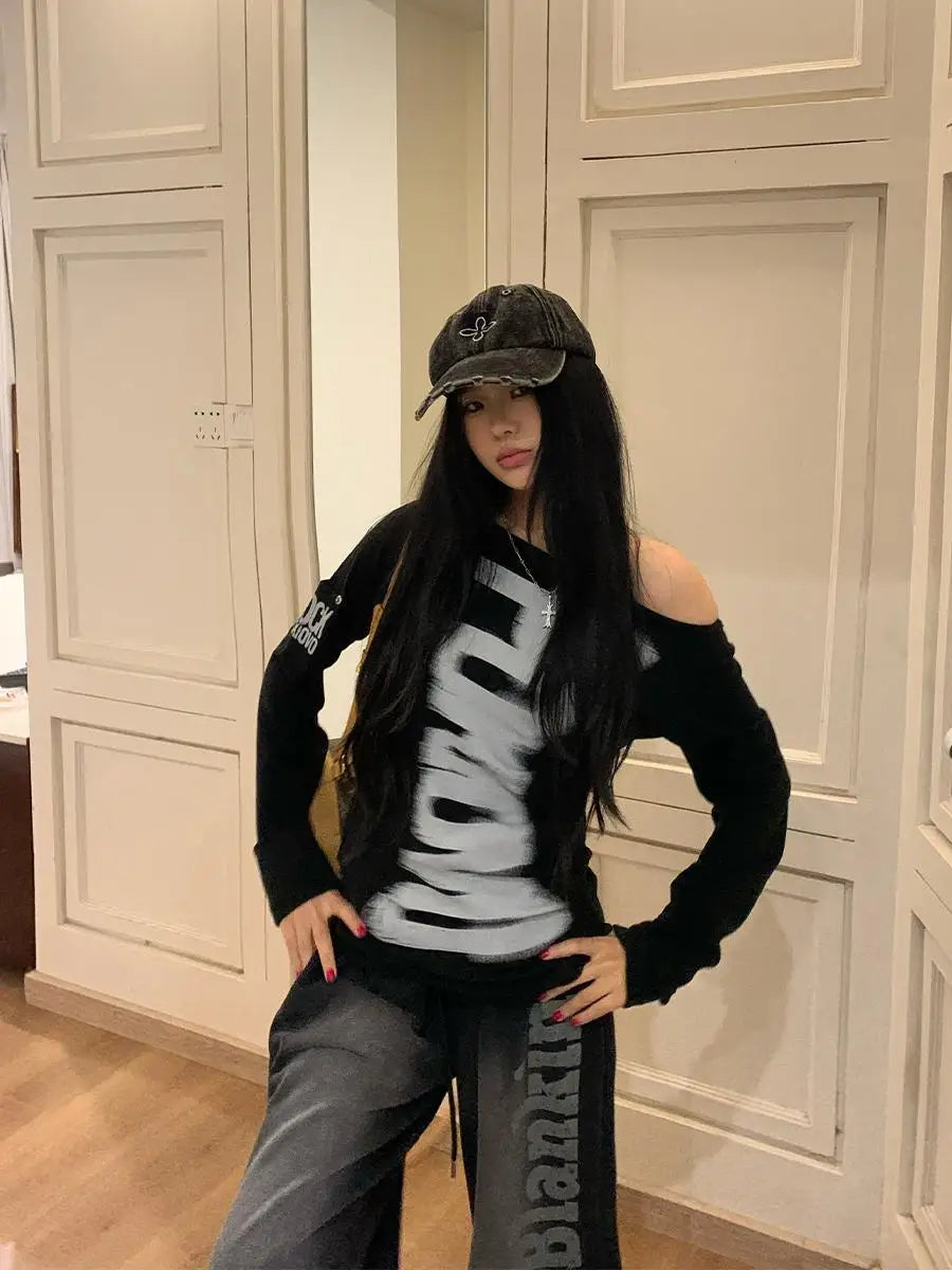 Slim-fit Slash neck Graphic Long Sleeve Tee Shirt