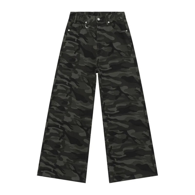 Camouflage loose jeans
