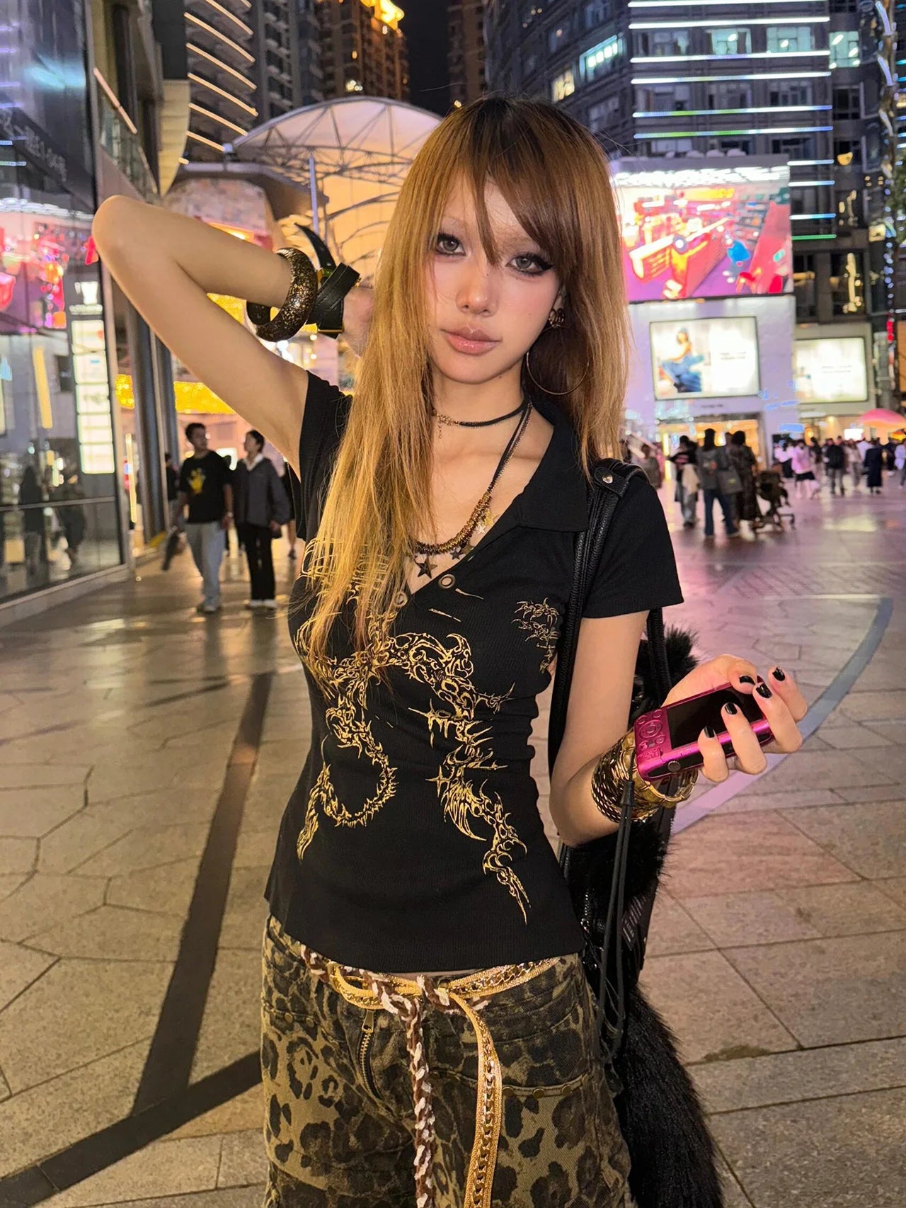 Gothic Tribal Print V-neck Short T-shirt