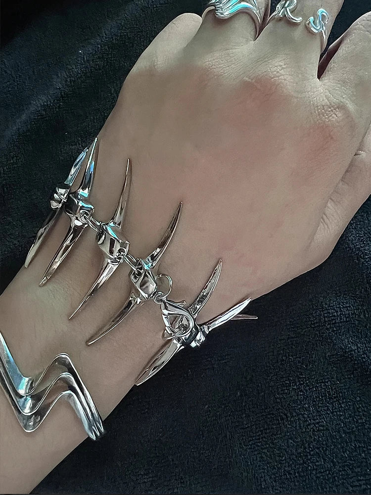 Thorny Spine Bracelet