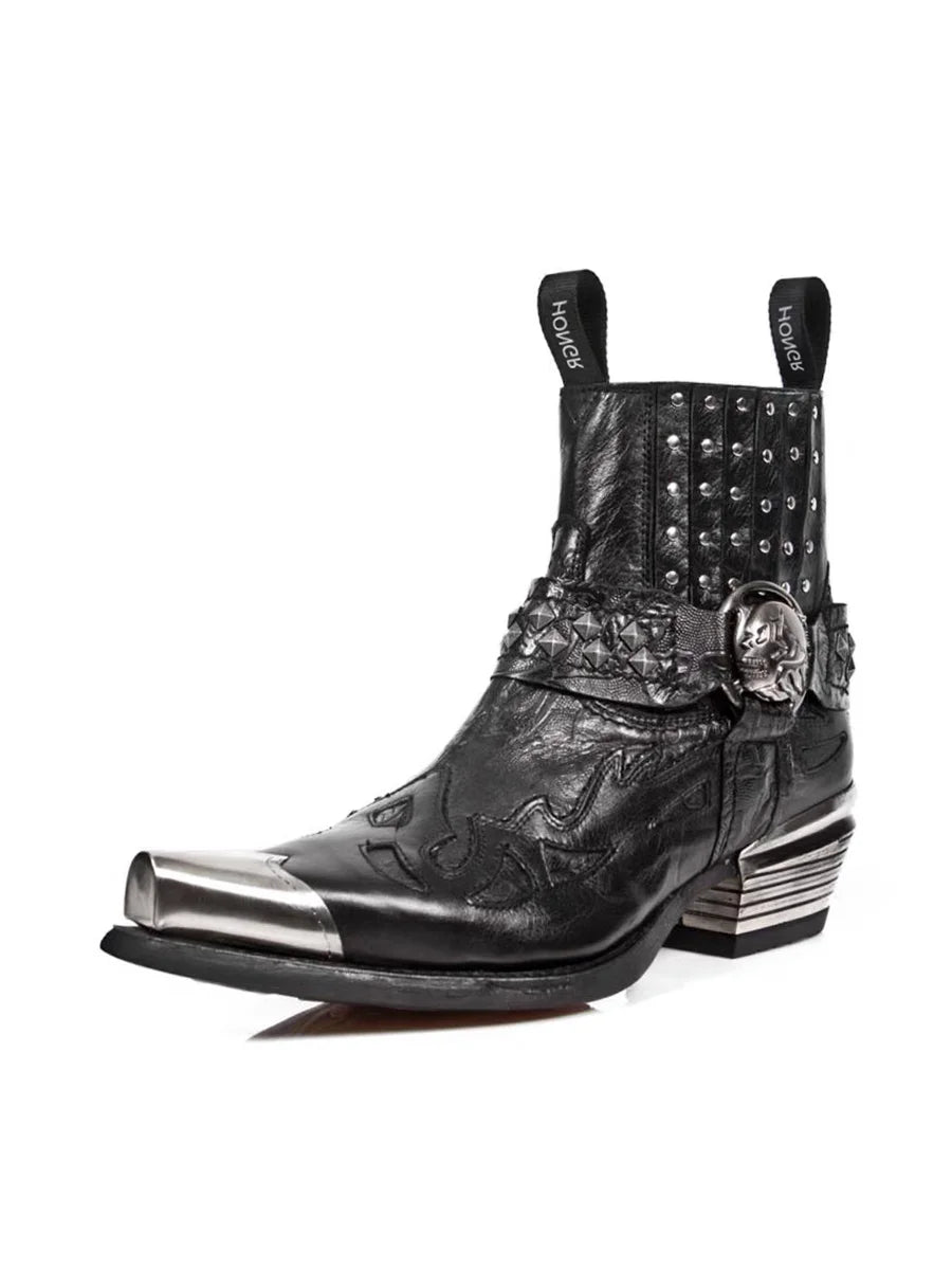 Metallic trim pointy toe boots