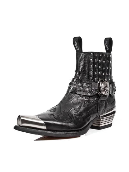 Metallic trim pointy toe boots