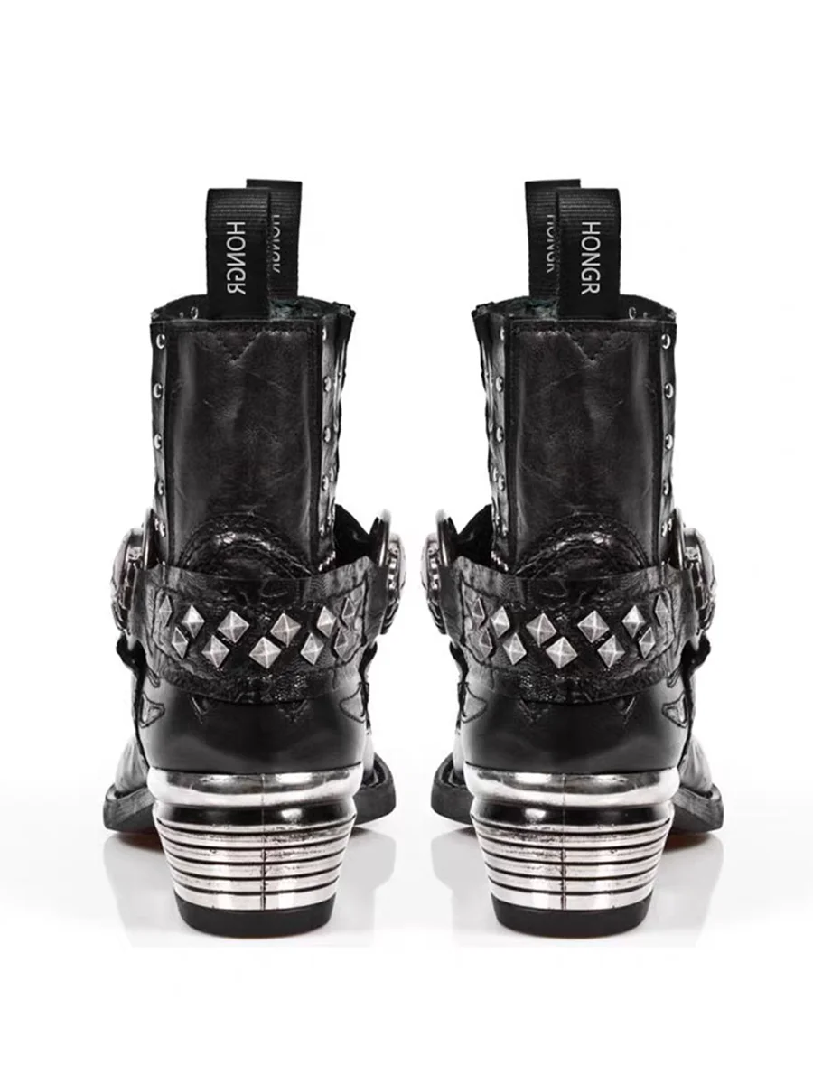Metallic trim pointy toe boots