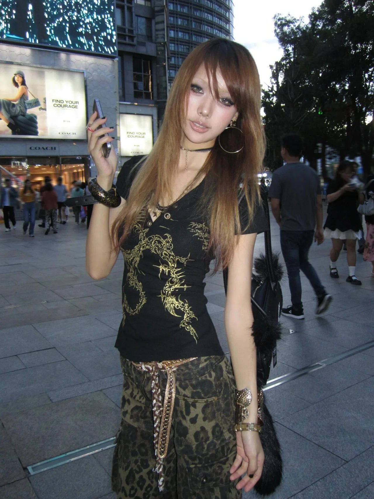 Gothic Tribal Print V-neck Short T-shirt