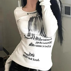 Graffiti Letter Print Slim-fit T-shirt - PWM